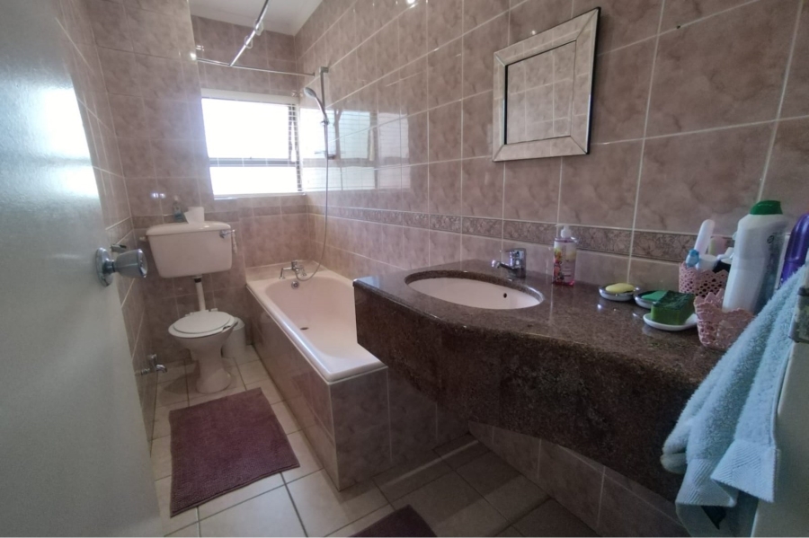 3 Bedroom Property for Sale in Morningside KwaZulu-Natal
