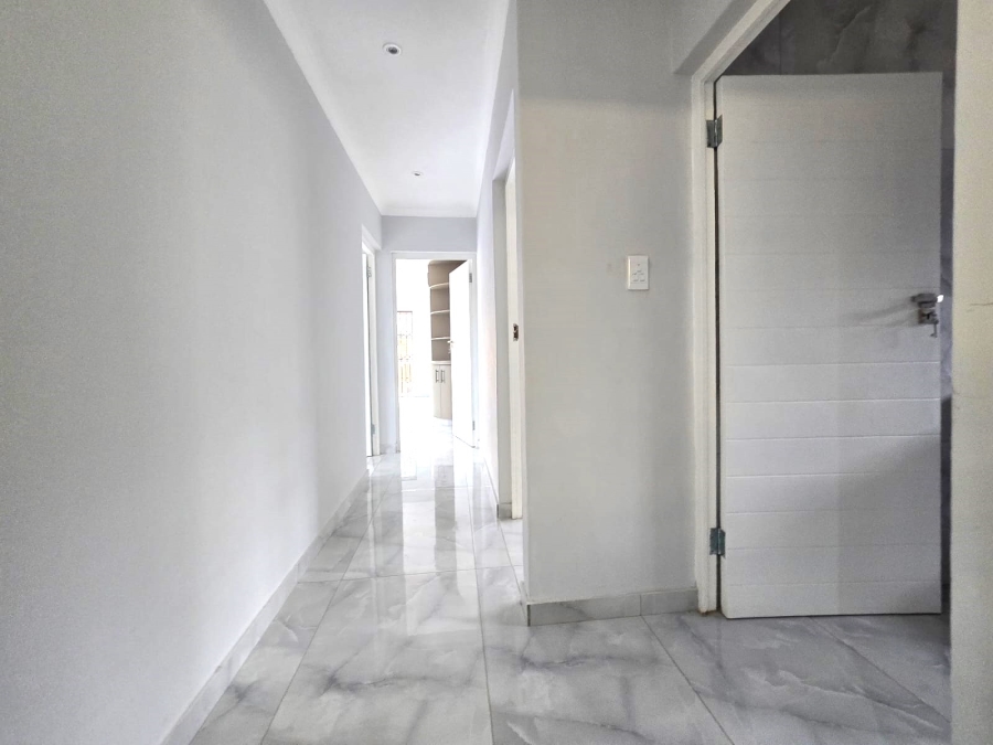 To Let 3 Bedroom Property for Rent in Somerset Park KwaZulu-Natal