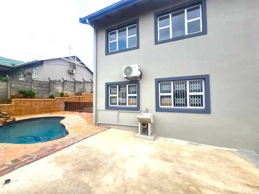 To Let 3 Bedroom Property for Rent in Somerset Park KwaZulu-Natal