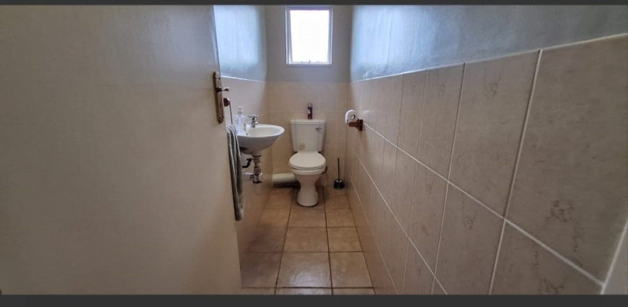 2 Bedroom Property for Sale in Chasedene KwaZulu-Natal