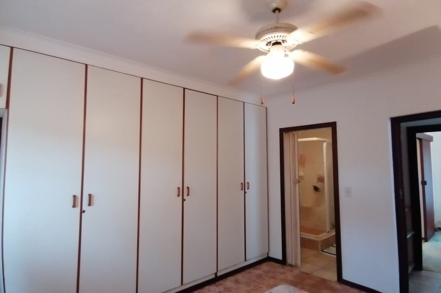 2 Bedroom Property for Sale in Margate KwaZulu-Natal