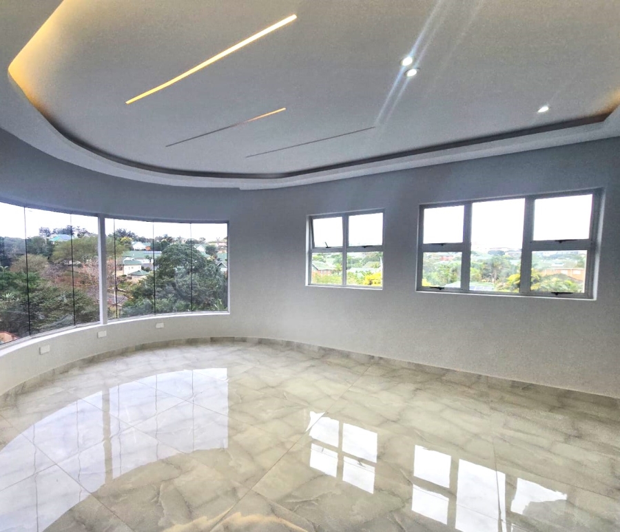 To Let 2 Bedroom Property for Rent in Somerset Park KwaZulu-Natal