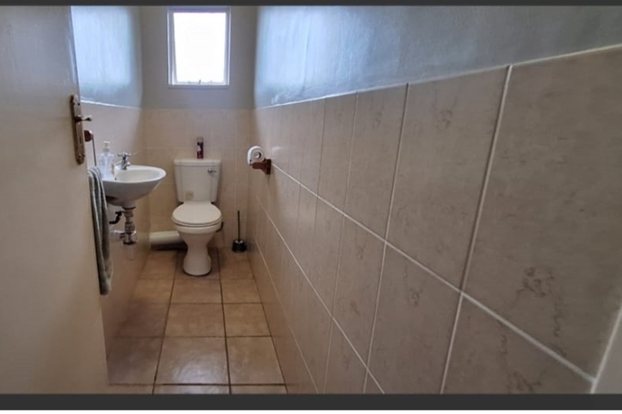 2 Bedroom Property for Sale in Chasedene KwaZulu-Natal