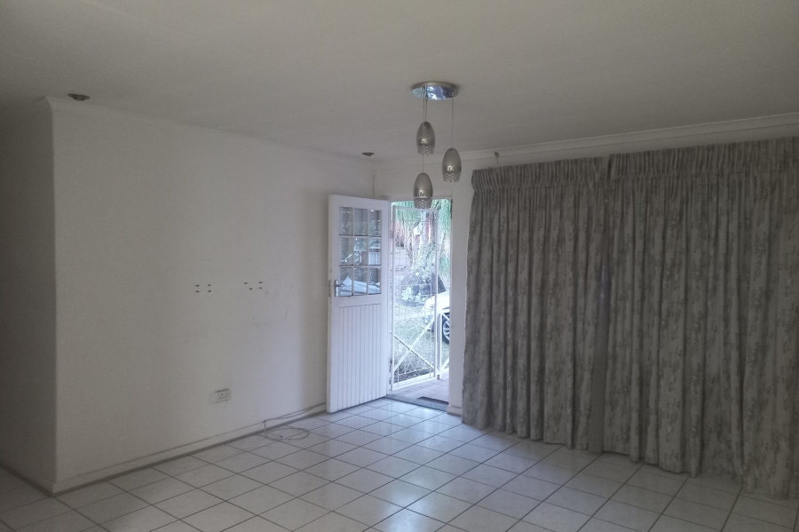 2 Bedroom Property for Sale in Amanzimtoti KwaZulu-Natal