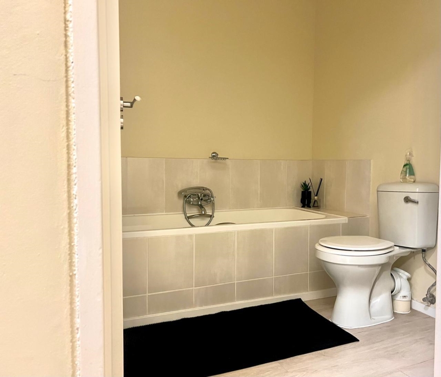 To Let 2 Bedroom Property for Rent in Chase Valley KwaZulu-Natal