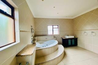 3 Bedroom Property for Sale in Manaba Beach KwaZulu-Natal