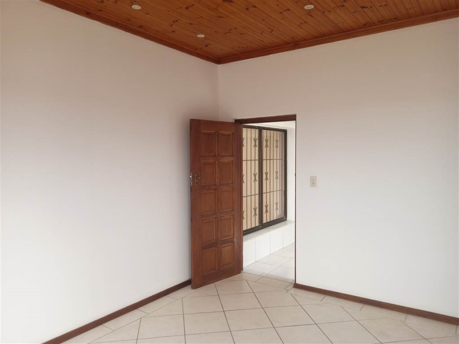 3 Bedroom Property for Sale in Manaba Beach KwaZulu-Natal