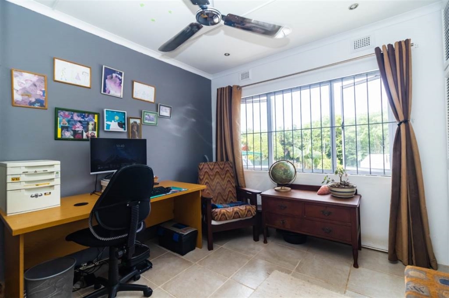 4 Bedroom Property for Sale in Leisure Bay KwaZulu-Natal