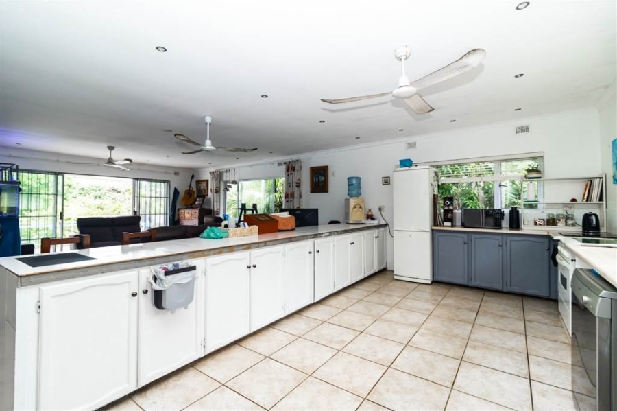 4 Bedroom Property for Sale in Leisure Bay KwaZulu-Natal