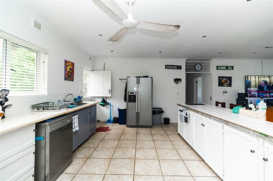 4 Bedroom Property for Sale in Leisure Bay KwaZulu-Natal