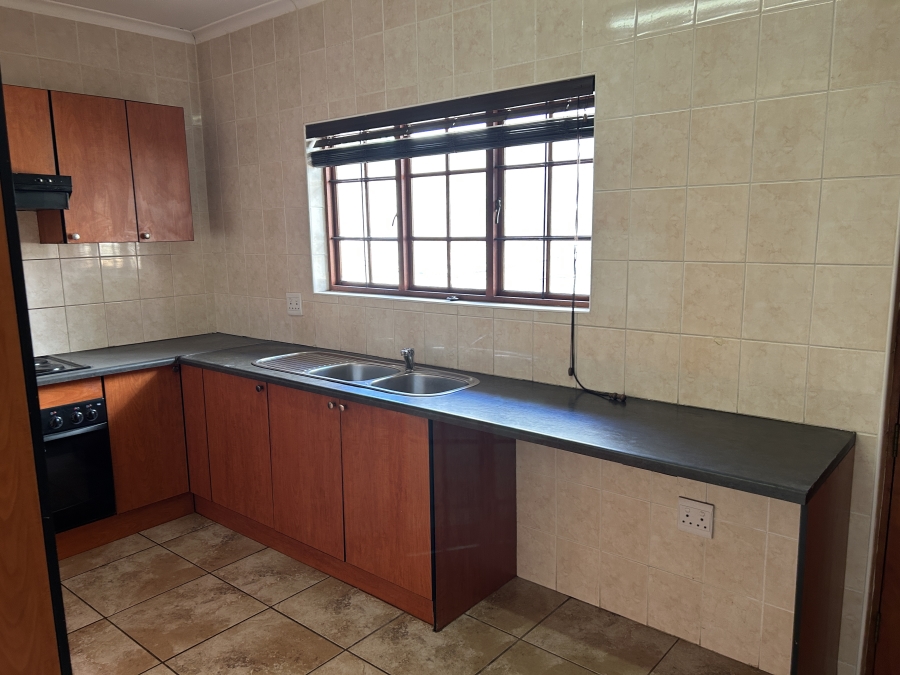 To Let 3 Bedroom Property for Rent in Prestbury KwaZulu-Natal