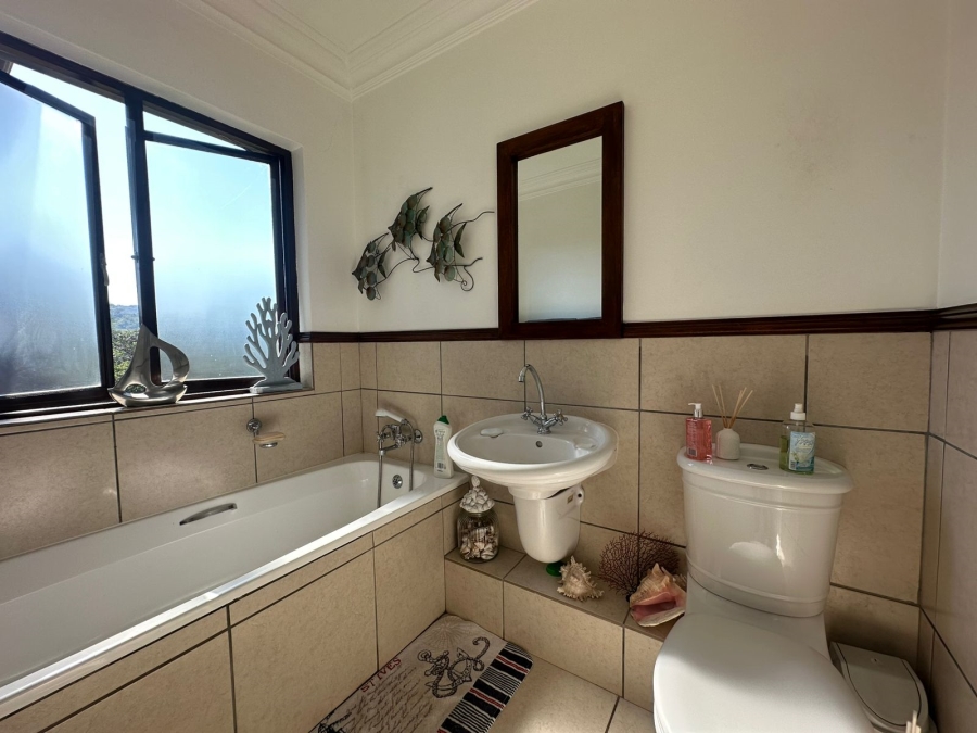 4 Bedroom Property for Sale in Seaward Estate KwaZulu-Natal