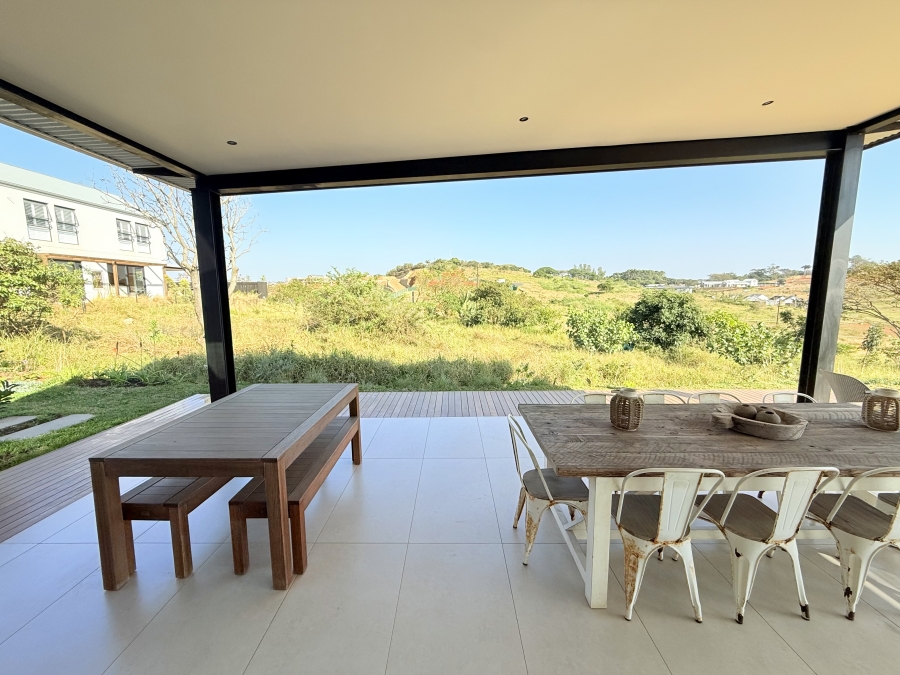 To Let 4 Bedroom Property for Rent in Sheffield Beach KwaZulu-Natal