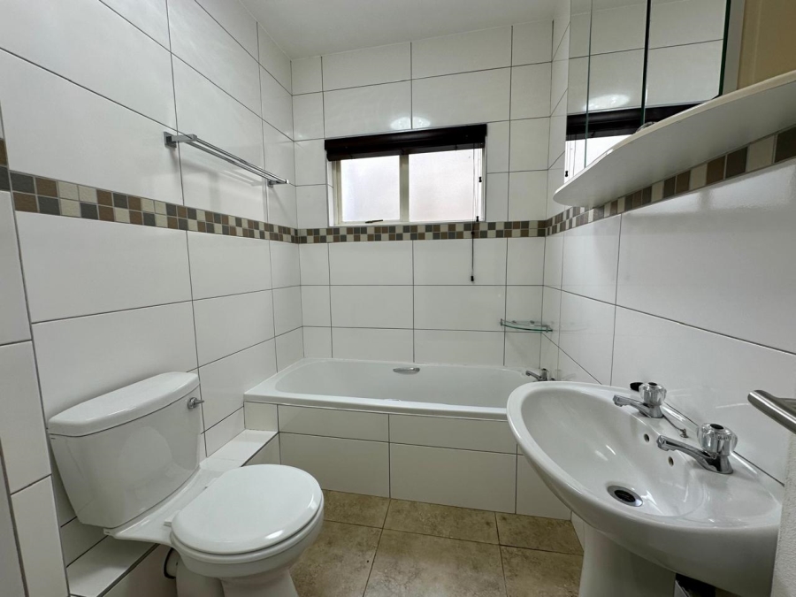 3 Bedroom Property for Sale in Deepdale KwaZulu-Natal