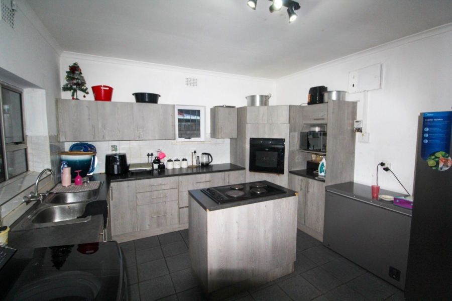 3 Bedroom Property for Sale in Ocean View KwaZulu-Natal