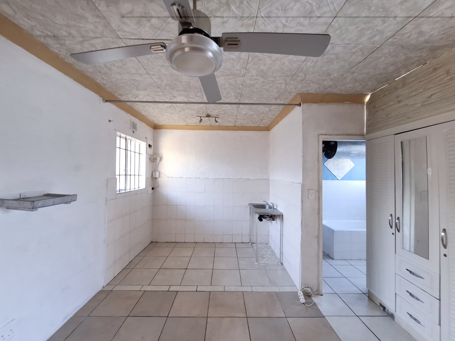 To Let 1 Bedroom Property for Rent in Pinetown KwaZulu-Natal