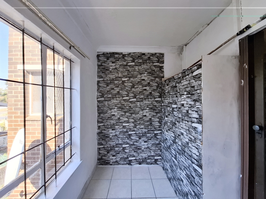 To Let 1 Bedroom Property for Rent in Pinetown KwaZulu-Natal