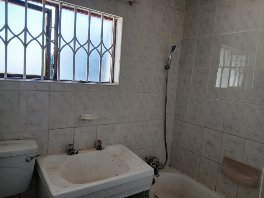 To Let 3 Bedroom Property for Rent in Bluff KwaZulu-Natal
