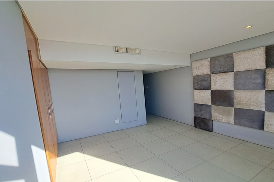 3 Bedroom Property for Sale in Point Waterfront KwaZulu-Natal