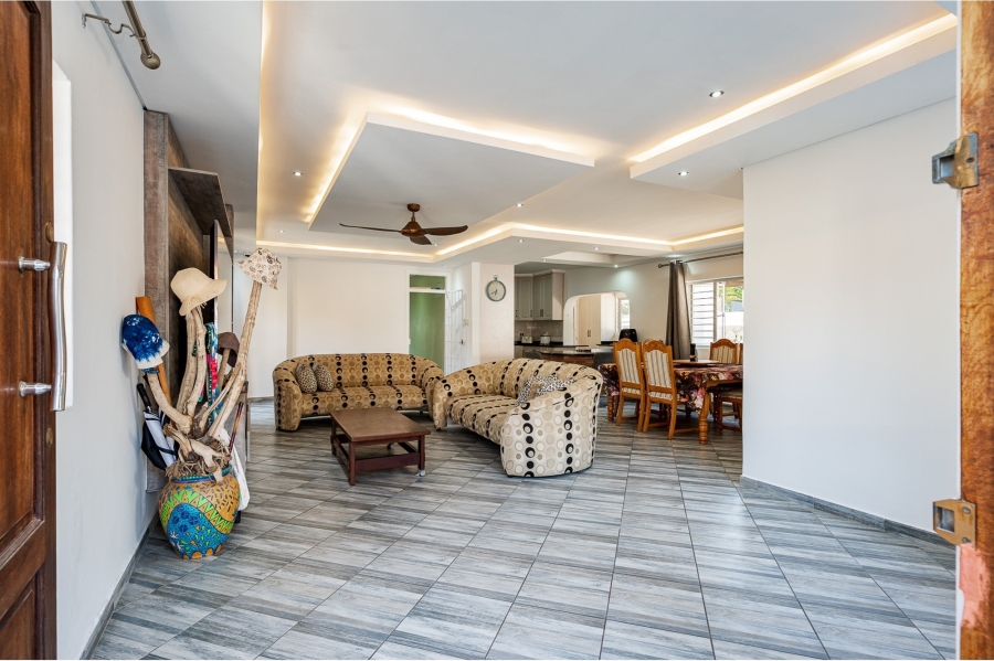 4 Bedroom Property for Sale in Cowies Hill Park KwaZulu-Natal