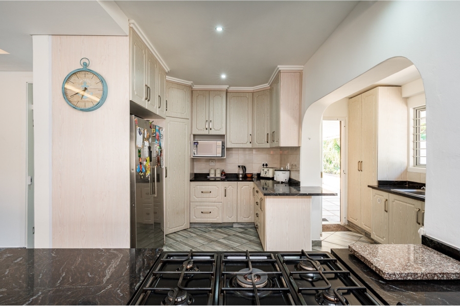 4 Bedroom Property for Sale in Cowies Hill Park KwaZulu-Natal