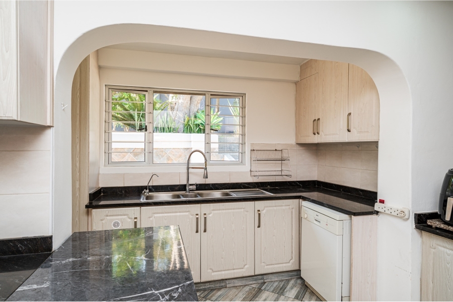 4 Bedroom Property for Sale in Cowies Hill Park KwaZulu-Natal