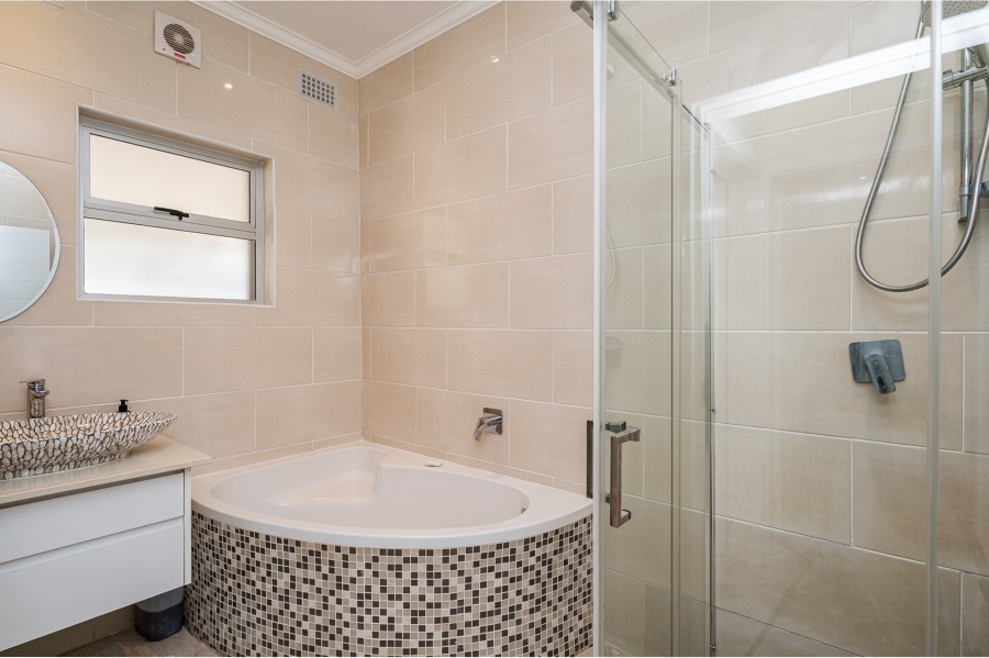 4 Bedroom Property for Sale in Cowies Hill Park KwaZulu-Natal