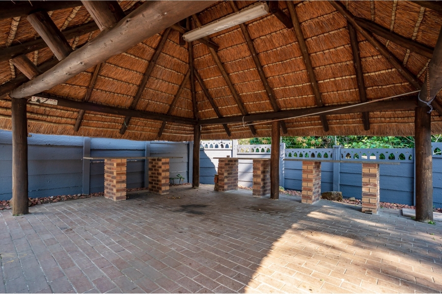 4 Bedroom Property for Sale in Cowies Hill Park KwaZulu-Natal