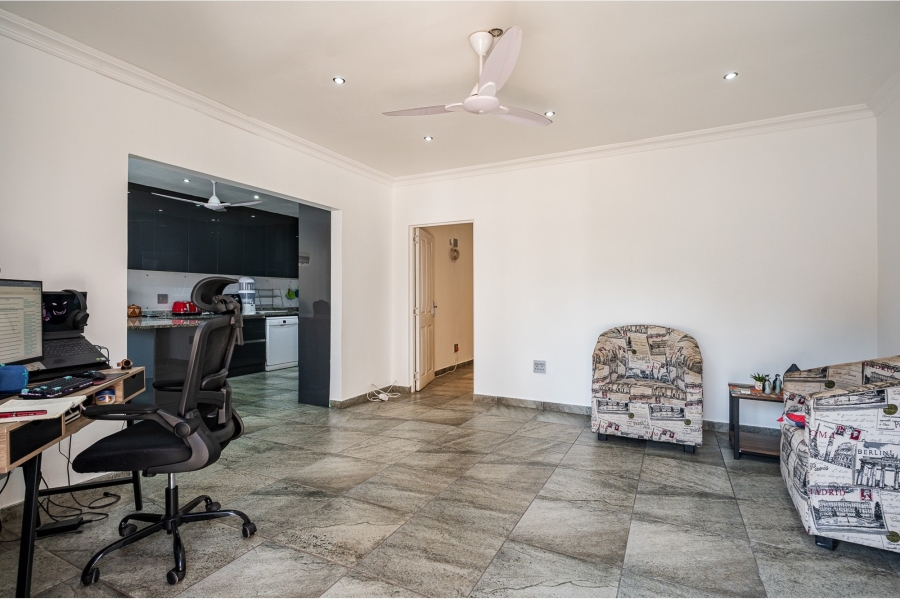 4 Bedroom Property for Sale in Cowies Hill Park KwaZulu-Natal