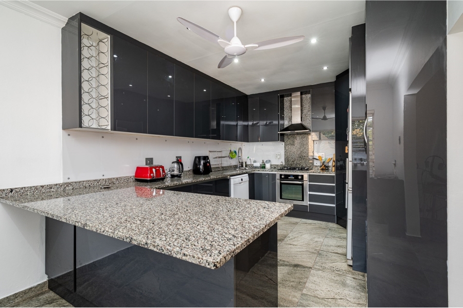 4 Bedroom Property for Sale in Cowies Hill Park KwaZulu-Natal