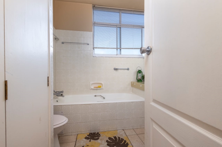 2 Bedroom Property for Sale in Westridge KwaZulu-Natal