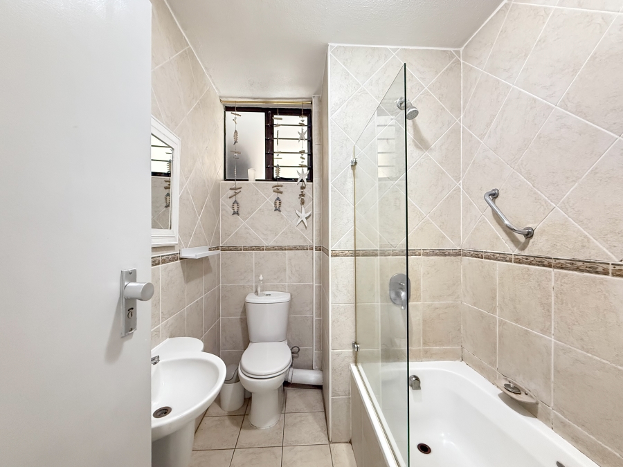 2 Bedroom Property for Sale in Compensation Beach KwaZulu-Natal
