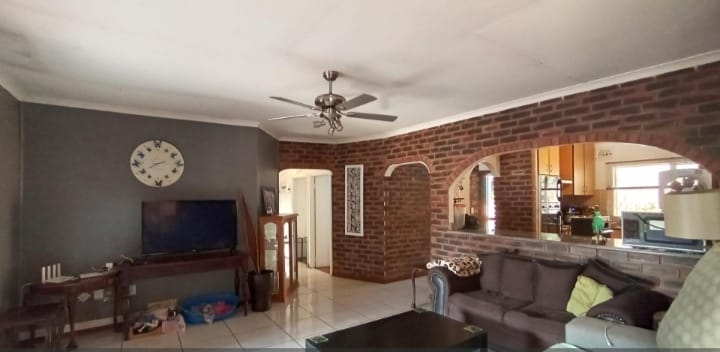 3 Bedroom Property for Sale in Amanzimtoti KwaZulu-Natal