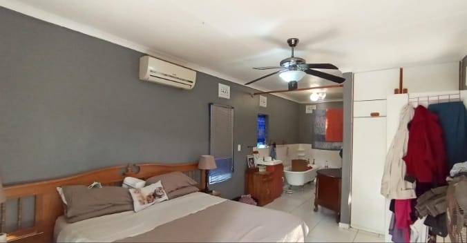 3 Bedroom Property for Sale in Amanzimtoti KwaZulu-Natal