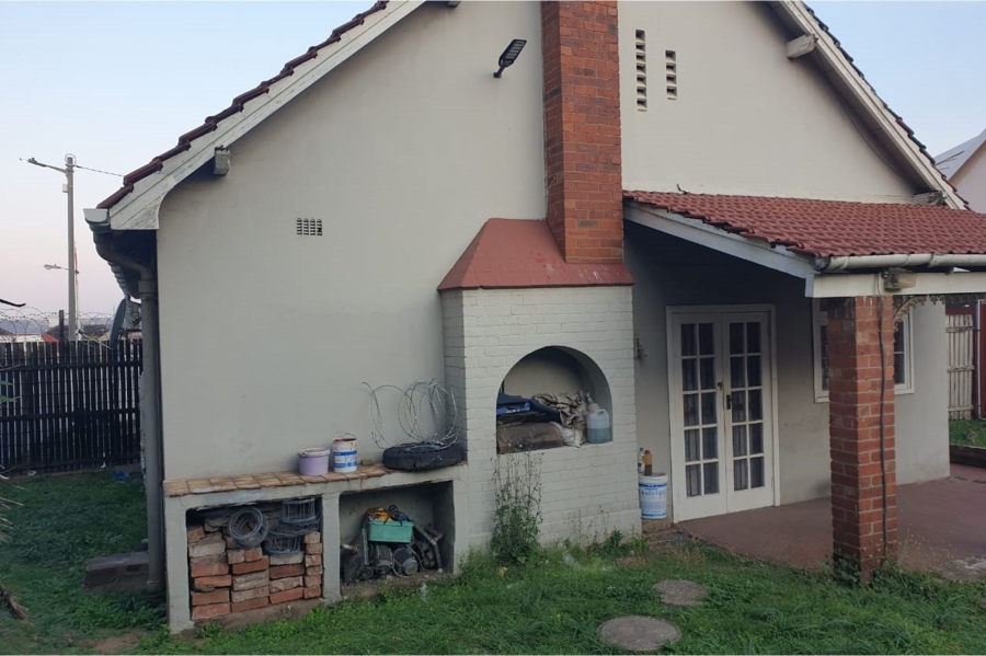 3 Bedroom Property for Sale in Glenwood KwaZulu-Natal