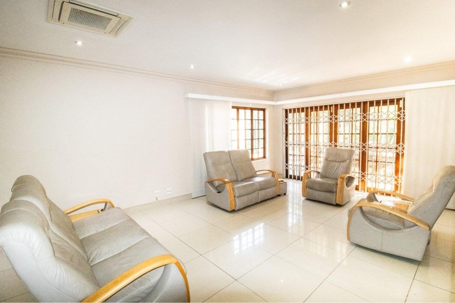 4 Bedroom Property for Sale in Deepdale KwaZulu-Natal