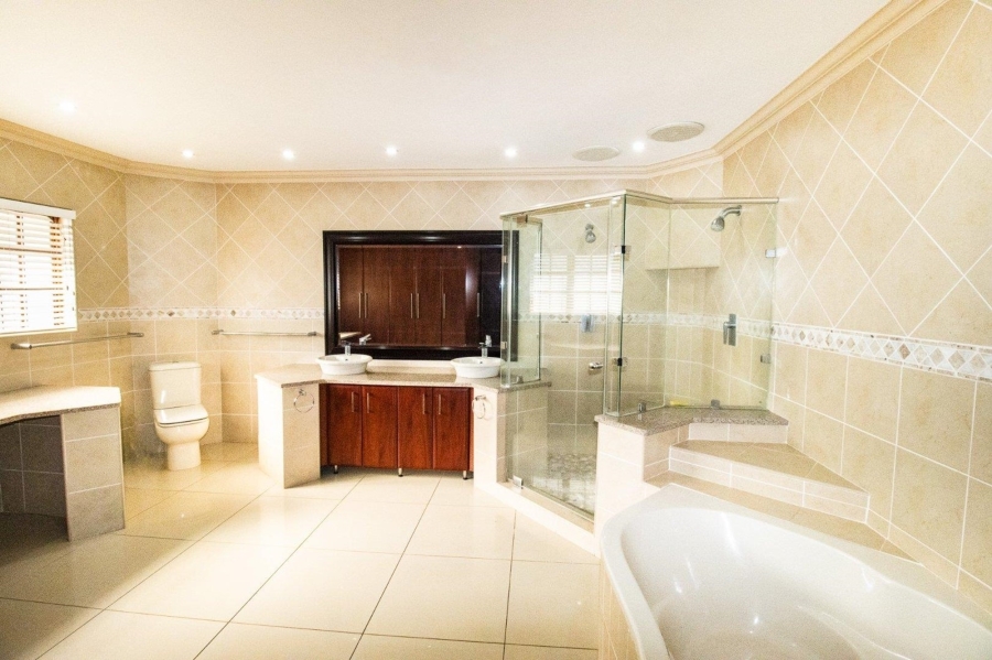 4 Bedroom Property for Sale in Deepdale KwaZulu-Natal