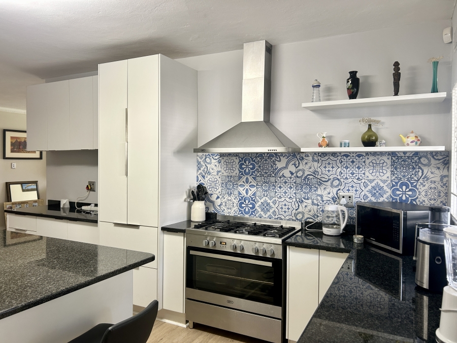 4 Bedroom Property for Sale in Sheffield Beach KwaZulu-Natal