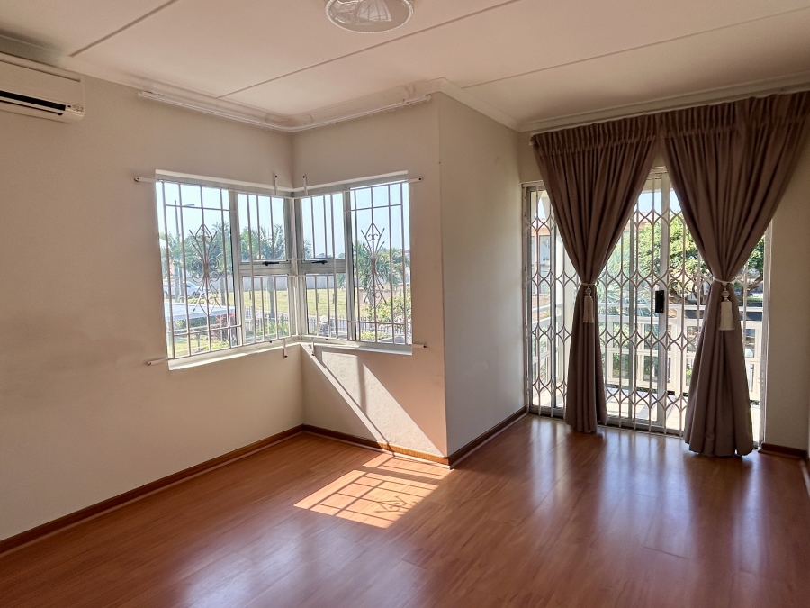 4 Bedroom Property for Sale in Sheffield Beach KwaZulu-Natal