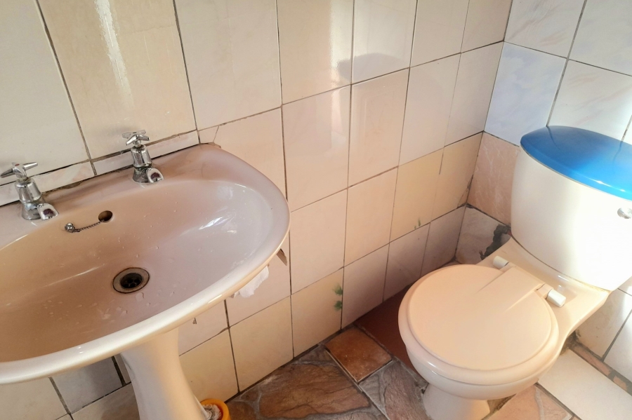 4 Bedroom Property for Sale in Woodview KwaZulu-Natal