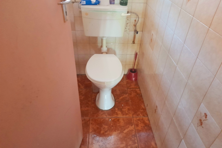 4 Bedroom Property for Sale in Woodview KwaZulu-Natal