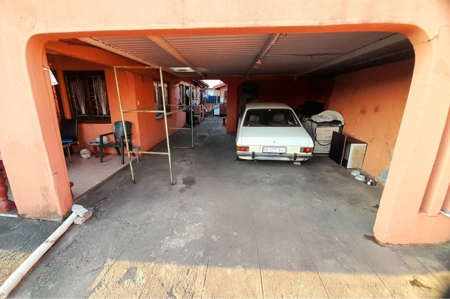 4 Bedroom Property for Sale in Woodview KwaZulu-Natal