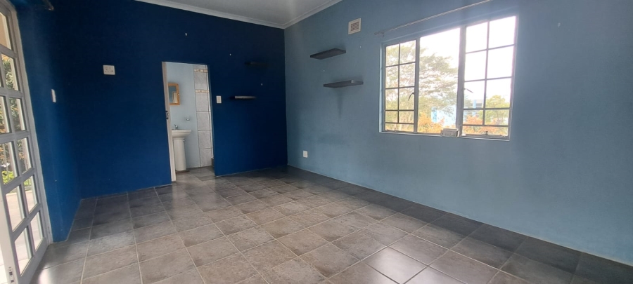 To Let 2 Bedroom Property for Rent in Malvern KwaZulu-Natal