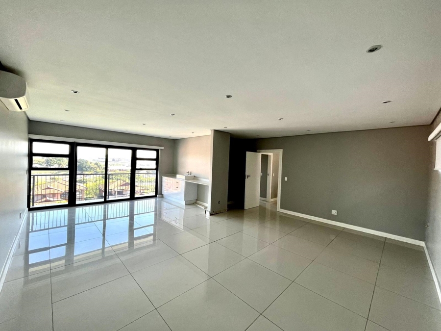 6 Bedroom Property for Sale in Izinga Estate KwaZulu-Natal