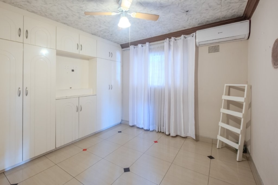 3 Bedroom Property for Sale in Woodview KwaZulu-Natal