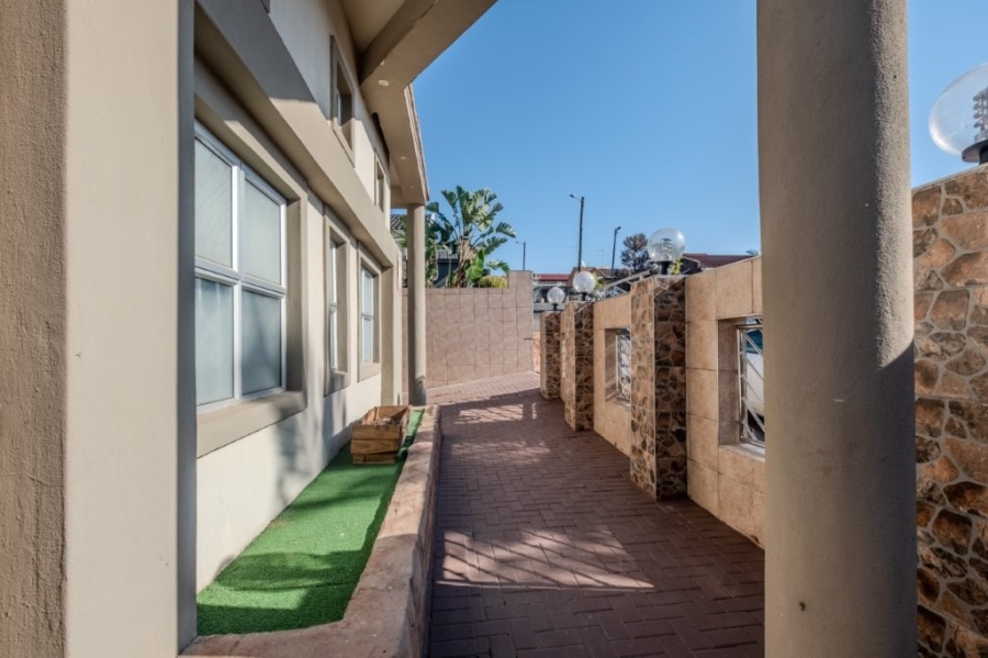 3 Bedroom Property for Sale in Woodview KwaZulu-Natal