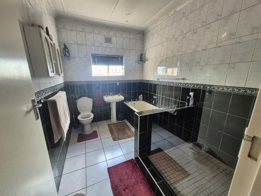 3 Bedroom Property for Sale in Prestbury KwaZulu-Natal
