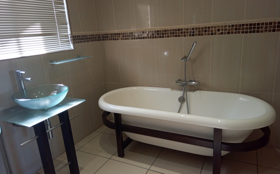 3 Bedroom Property for Sale in Leisure Bay KwaZulu-Natal