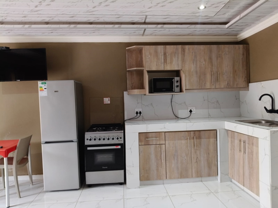 To Let 1 Bedroom Property for Rent in Umtentweni KwaZulu-Natal