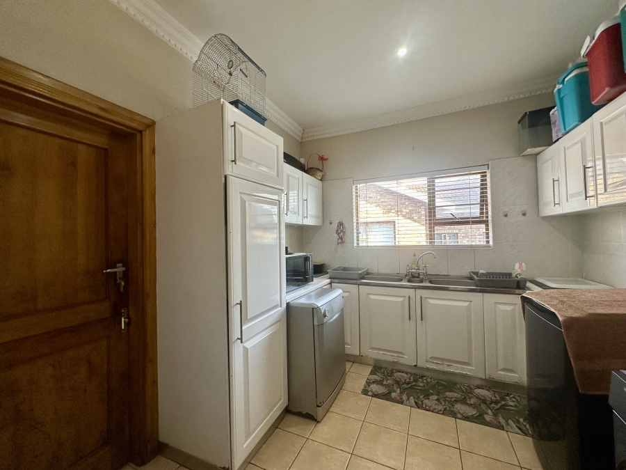 4 Bedroom Property for Sale in Meer En See KwaZulu-Natal